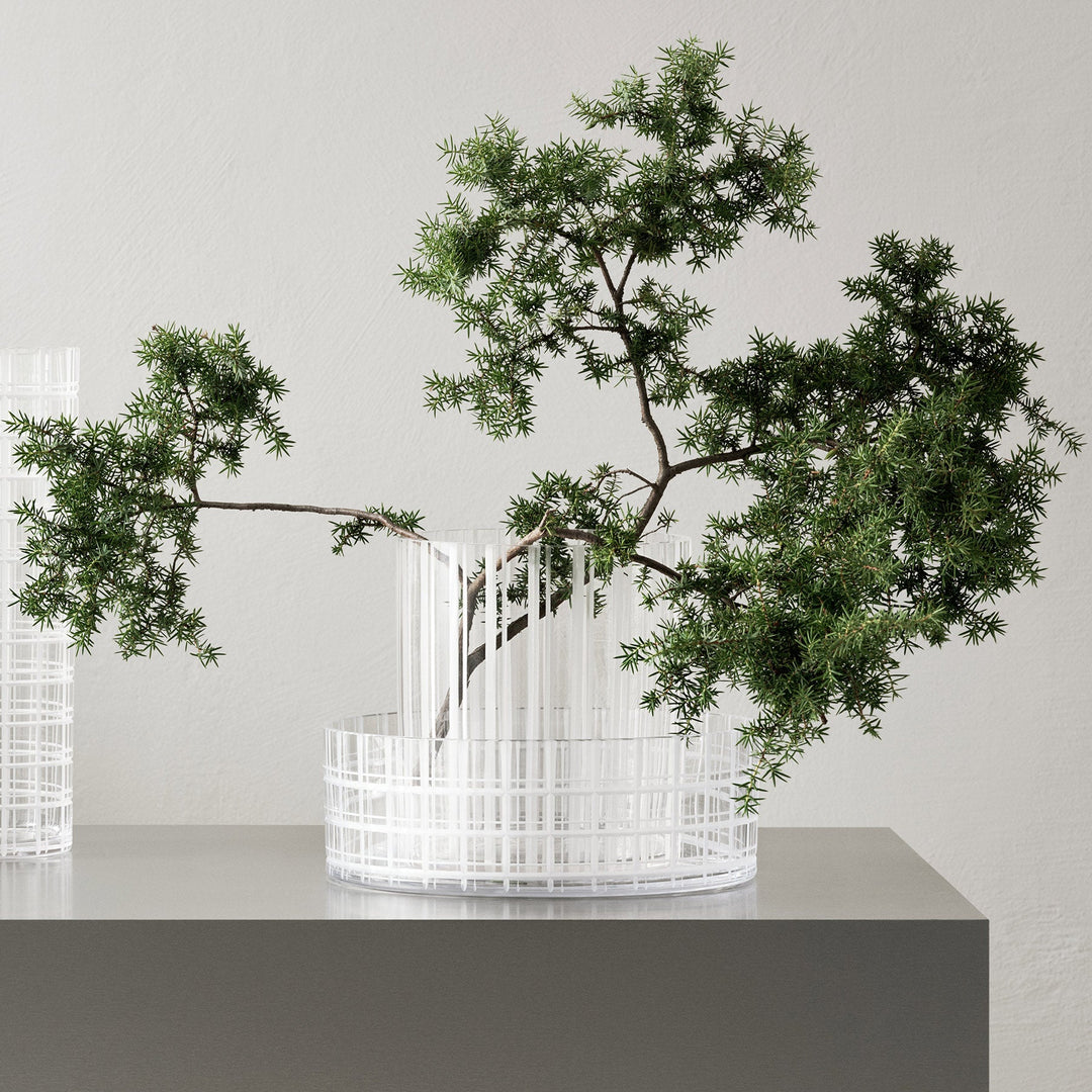 Cut In Number Checkered Vase Low