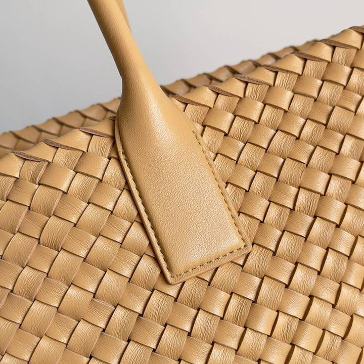 Bottega Veneta Medium Intreccio Leather Bag Tote