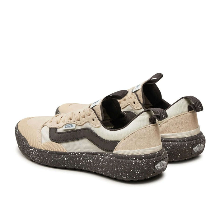 VANS sneakers and streetwear collection at STORE 7994