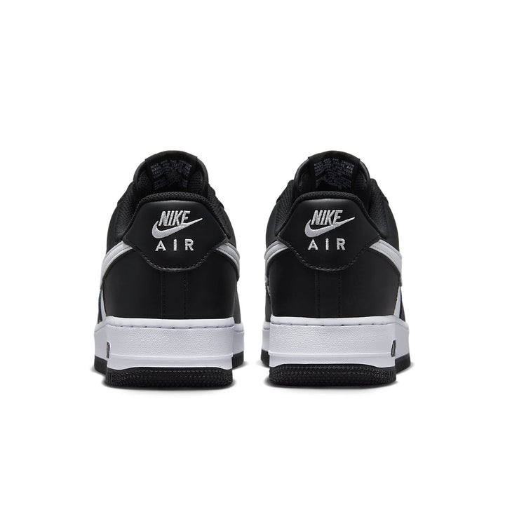 Nike Air Force 1 &