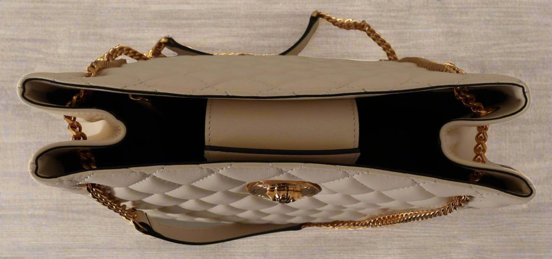 Bolso tote elegante de piel napa acolchada color blanco de VERSACE