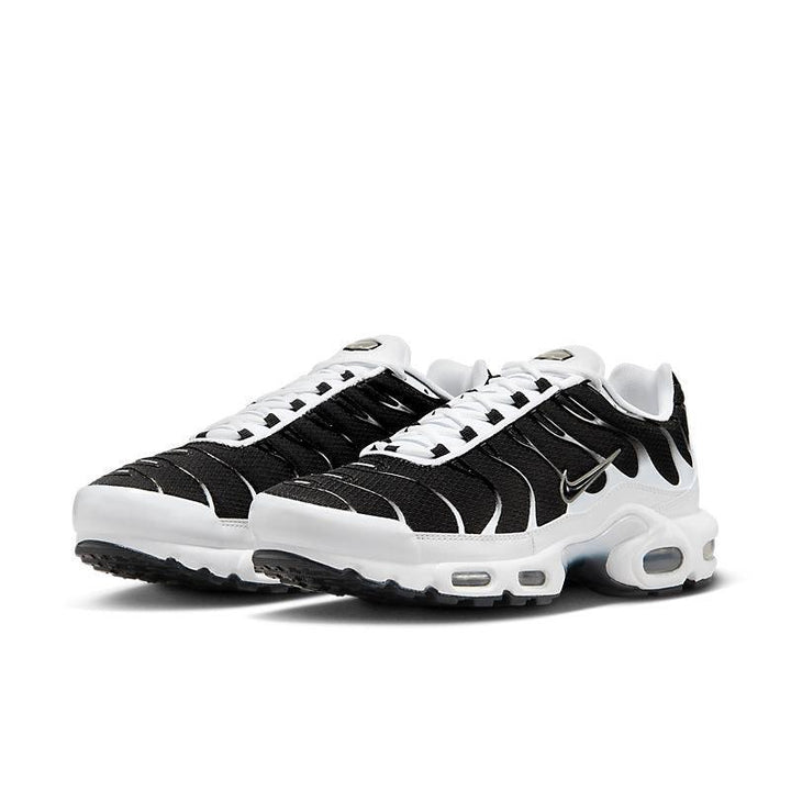 Nike Air Max Plus &