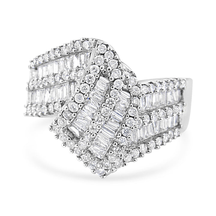 14K White Gold 1-1/2 Cttw Round and Baguette Diamond Bypass Cocktail Ring Band (H-I Color, SI1-SI2 Clarity) - Size 7