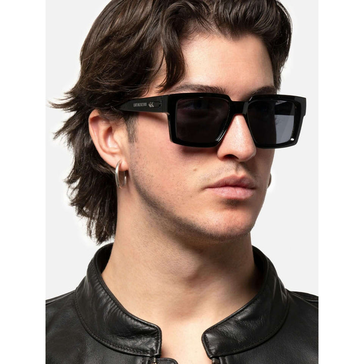 Black stylish Italian designed affordable sunglasses with UV protection.
