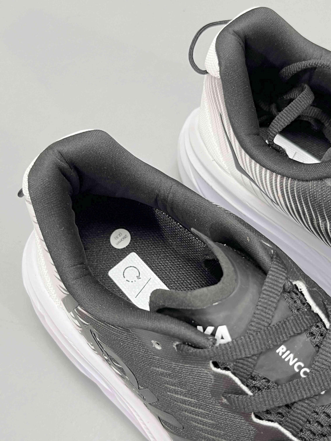 Hoka One One Rincon 3 &