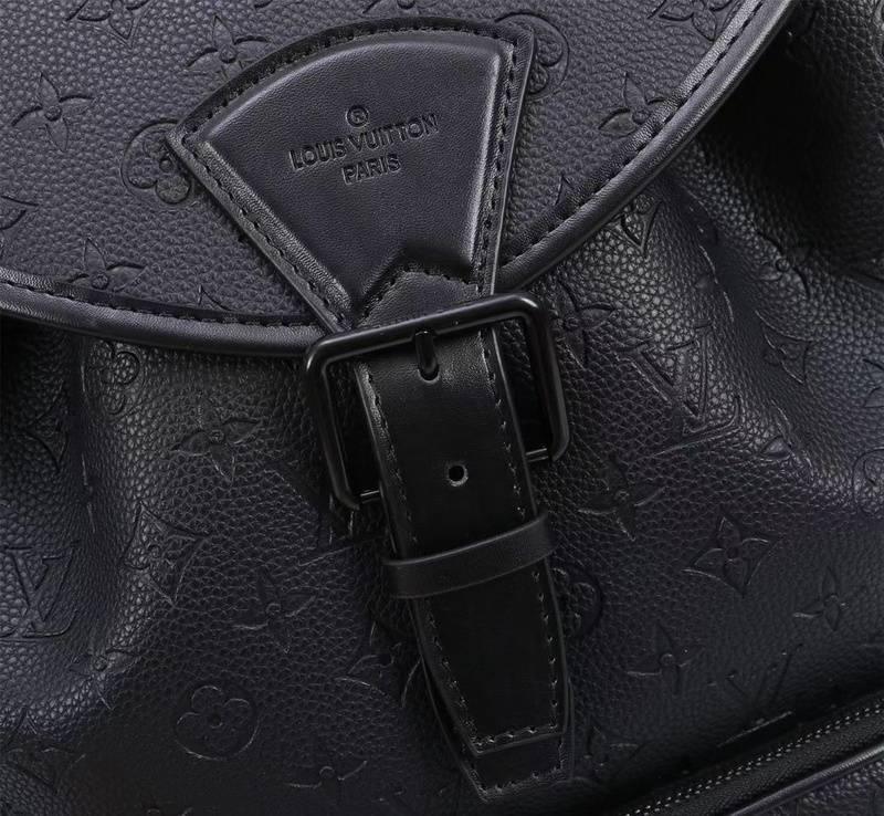 Louis Vuitton Leather Women&
