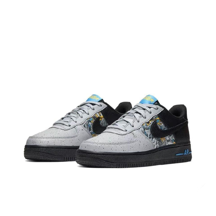 Nike Air Force 1 &