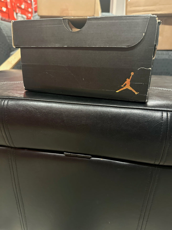 Air Jordan 12 Retro Royalty Taxi