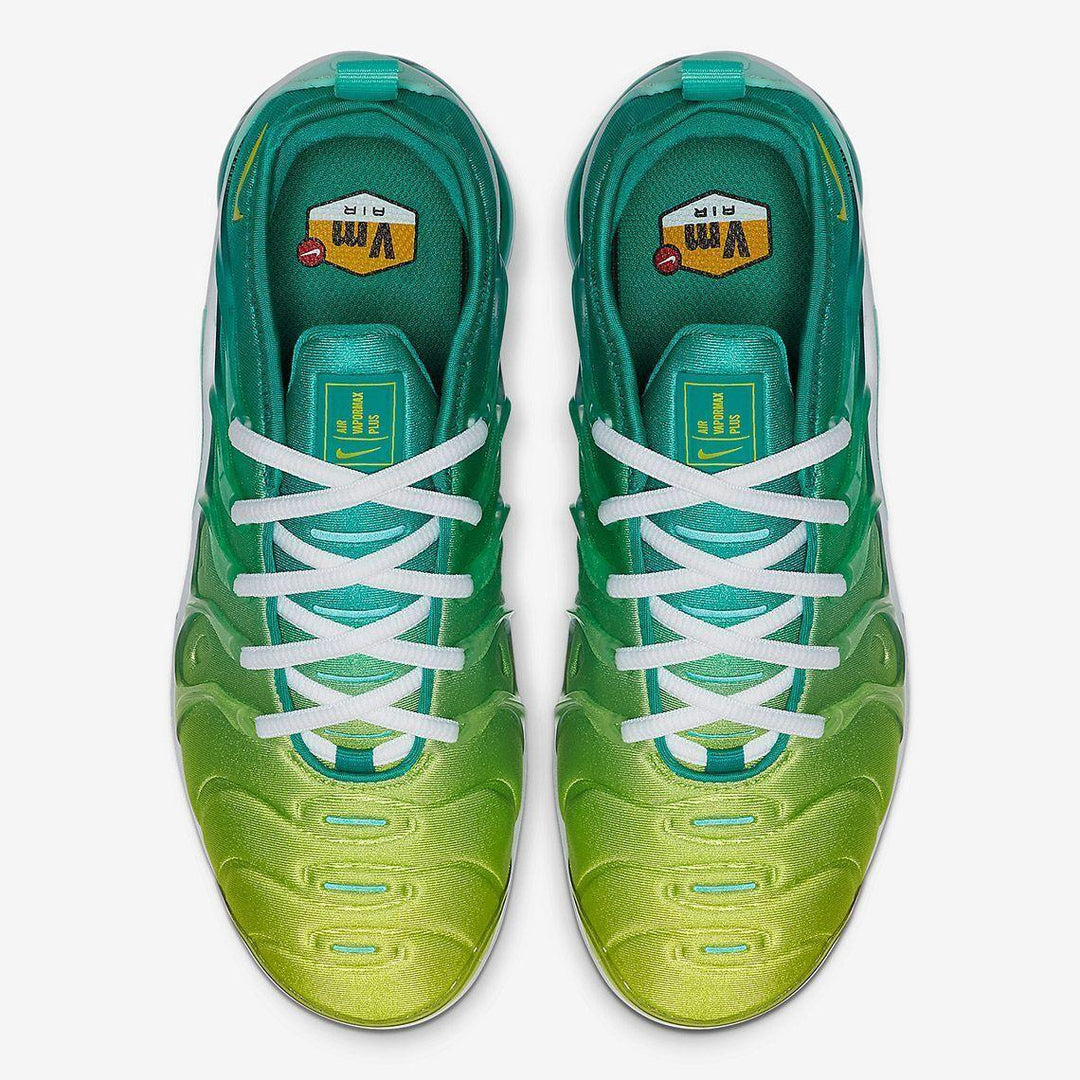 Nike Air VaporMax Plus &
