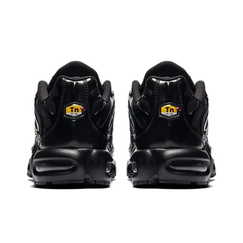 Nike Air Max Plus &