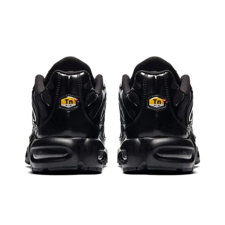 Nike Air Max Plus &