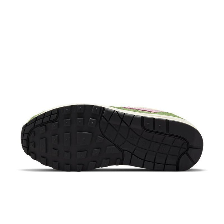 Nike Air Max 87 &