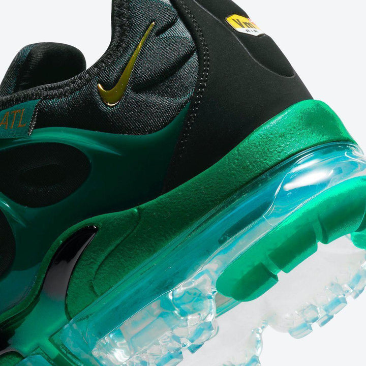 Nike Air VaporMax Plus &