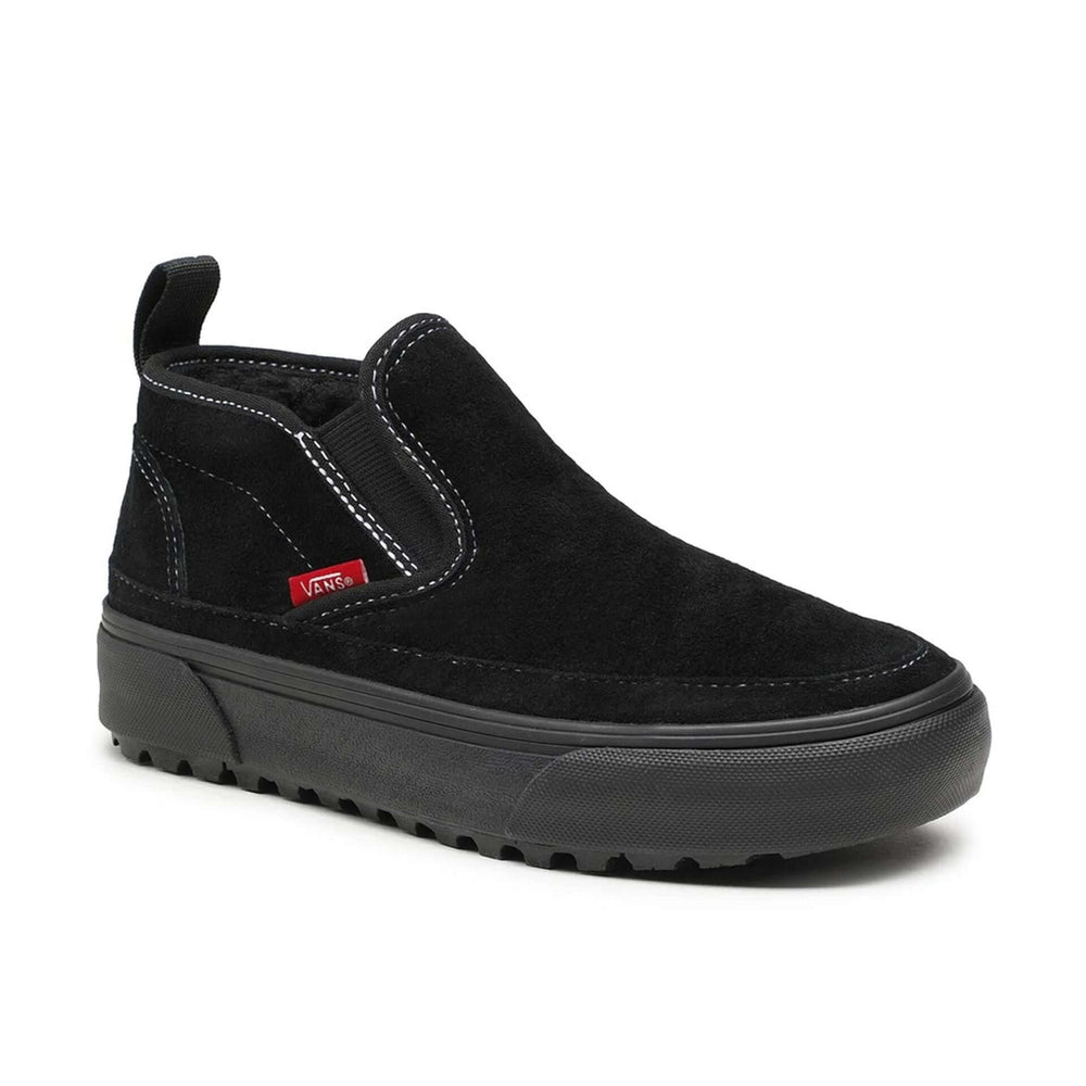 VANS sneakers and streetwear collection at STORE 7994