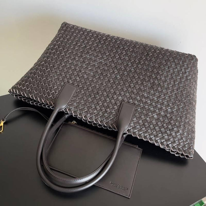 Bottega Veneta Medium Intreccio Leather Bag Tote