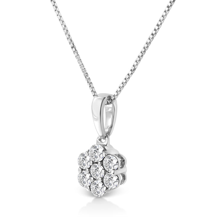 14KT White Gold 1/2 cttw Diamond Floral Cluster Pendant Necklace (HI, SI2-I1)