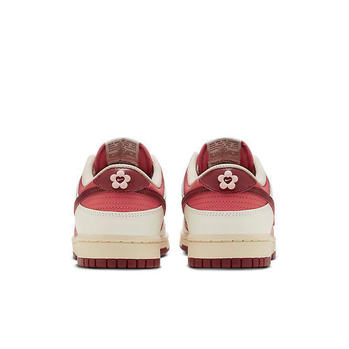 Nike Dunk Low &