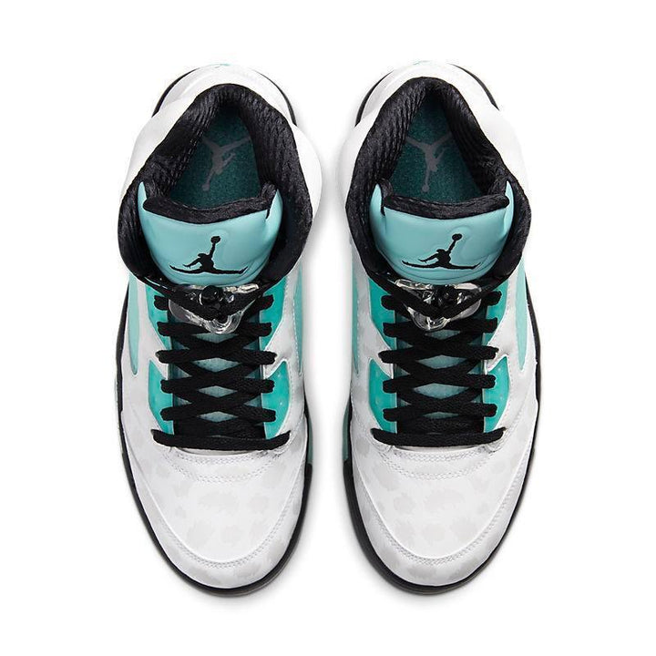Air Jordan 5 Retro &