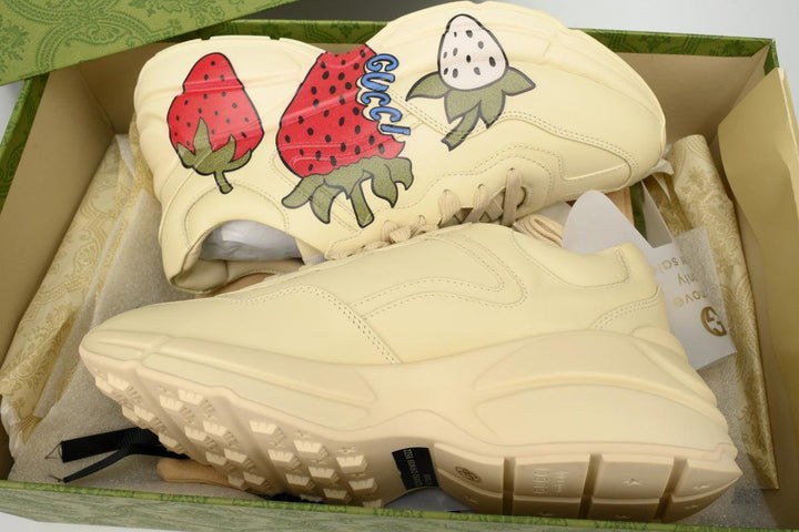 Gucci &