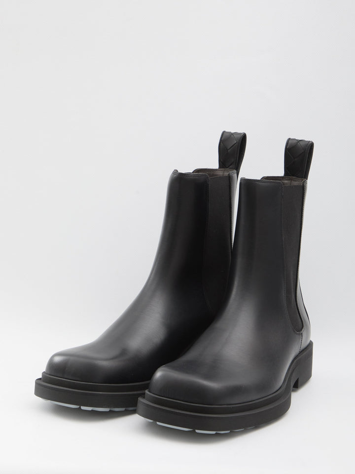 BOTTEGA VENETA Elegant Chelsea Boots for Women