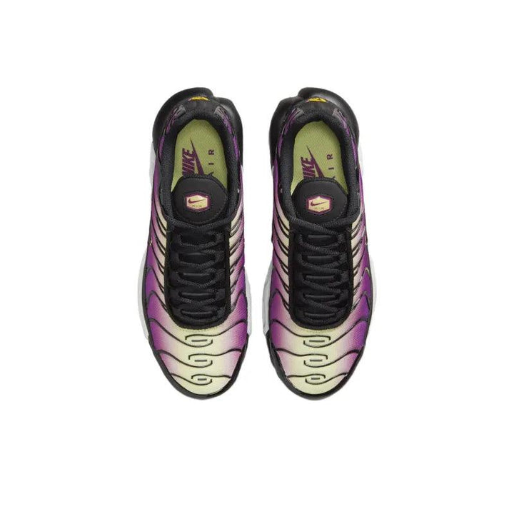 Nike Air Max Plus &