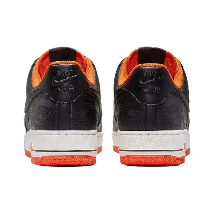 Nike Air Force 1 &