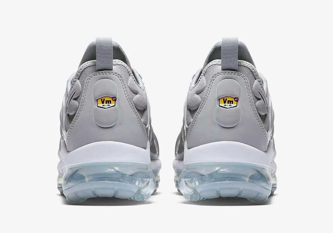 Nike Air VaporMax Plus &