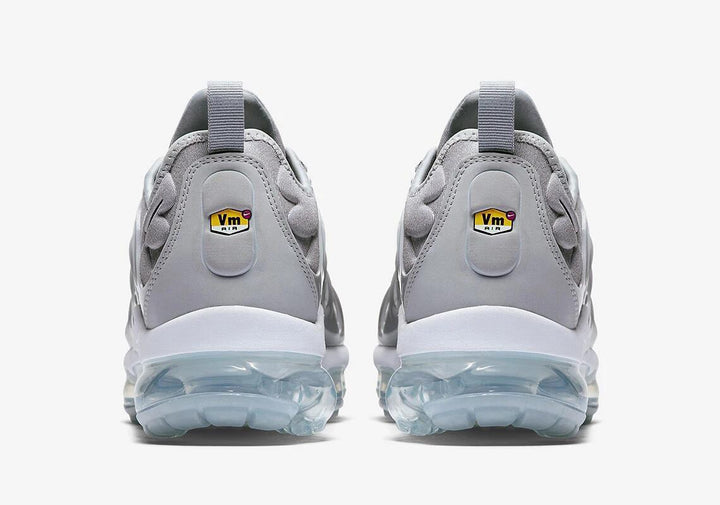 Nike Air VaporMax Plus &