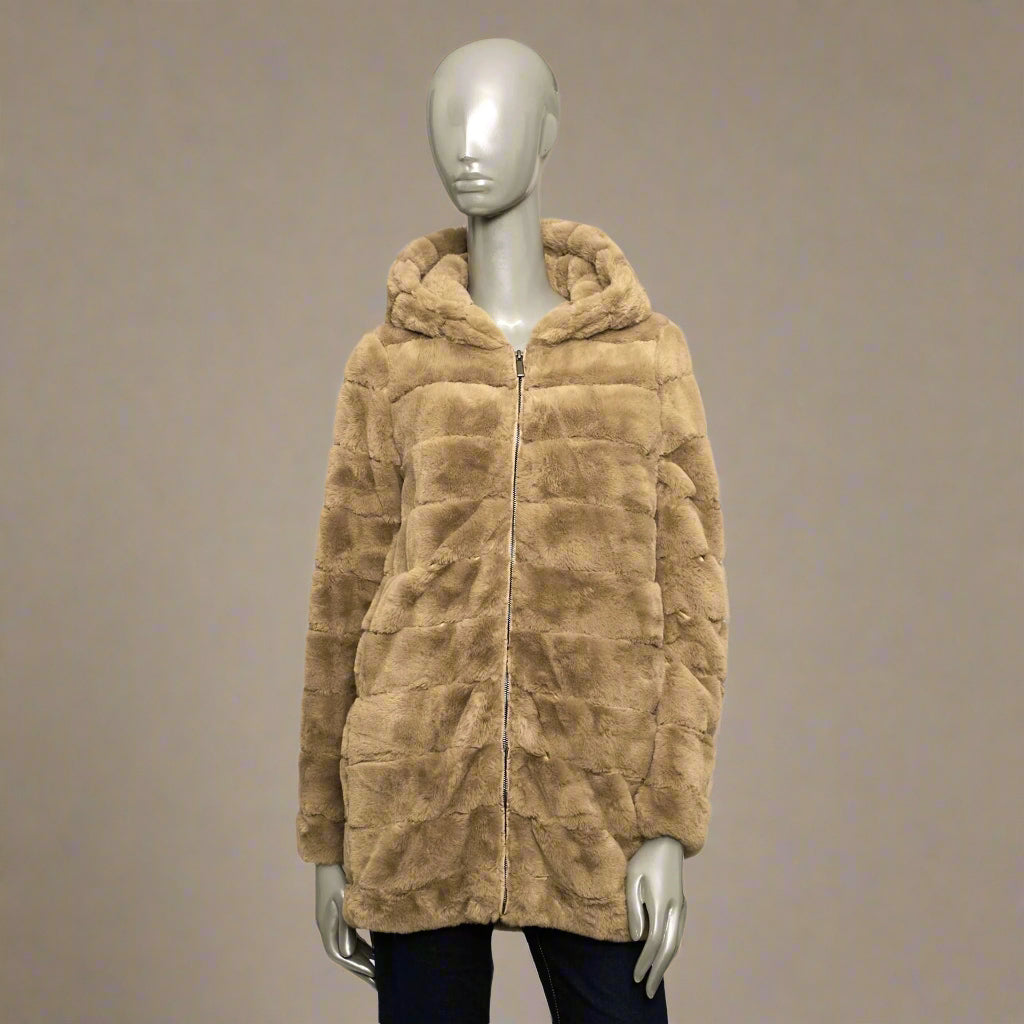 Comfortable Italian designed coats & jackets in mid, 3/4 and hooded designs