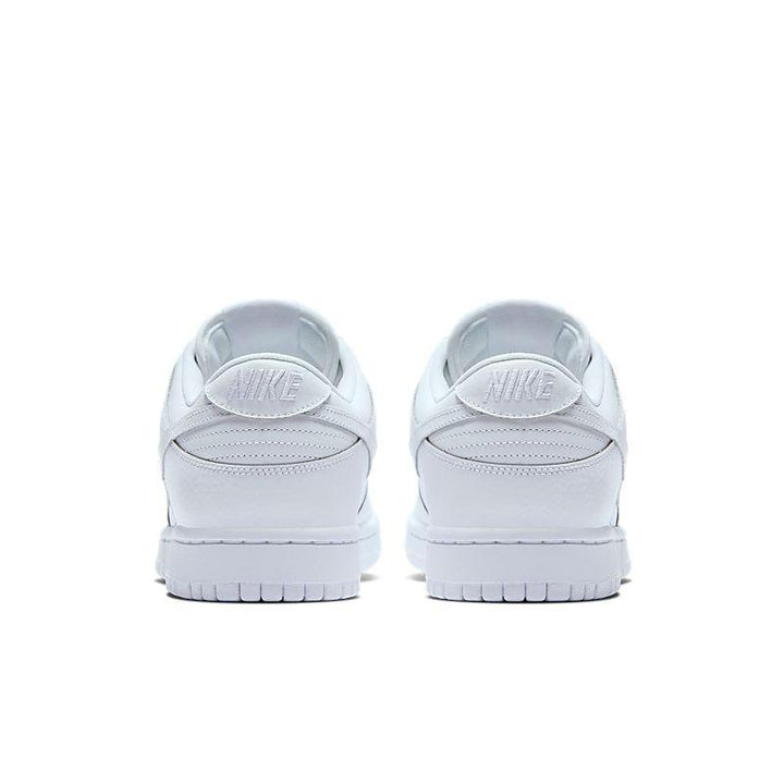 Nike Dunk Low &