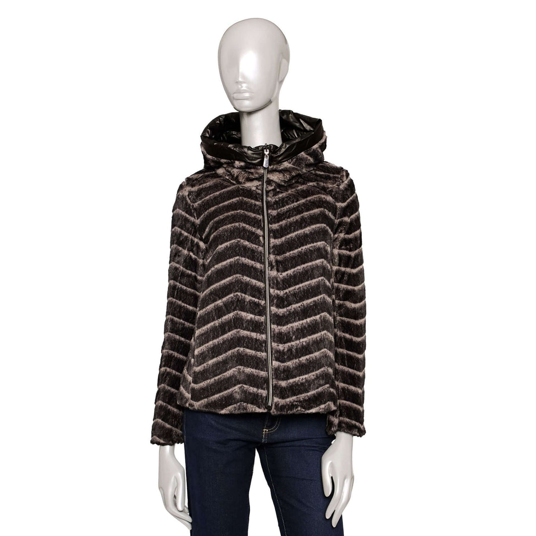 Comfortable Italian designed coats & jackets in mid, 3/4 and hooded designs