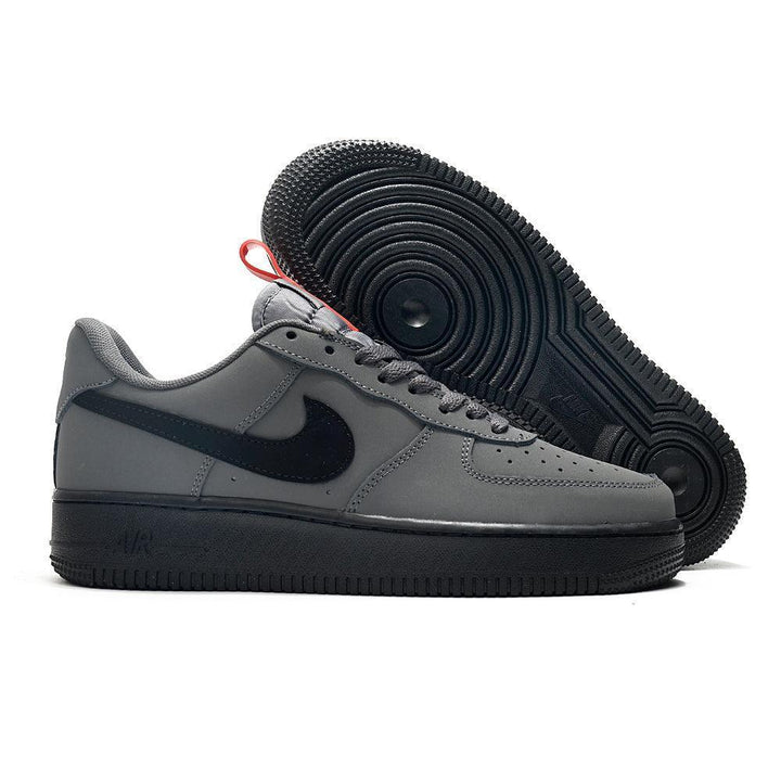 Nike Air Force 1 &