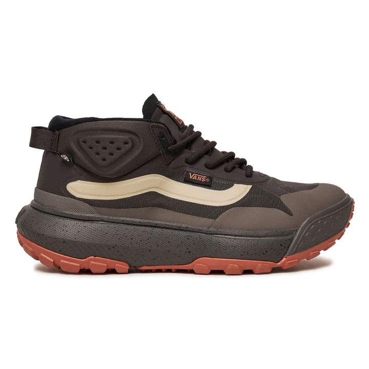 VANS sneakers and streetwear collection at STORE 7994