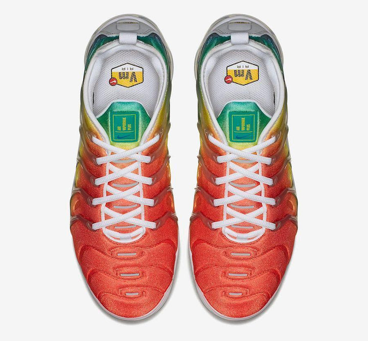 Nike Air VaporMax Plus &