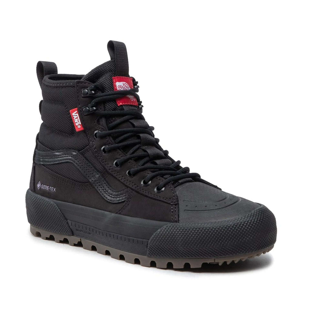 VANS sneakers and streetwear collection at STORE 7994