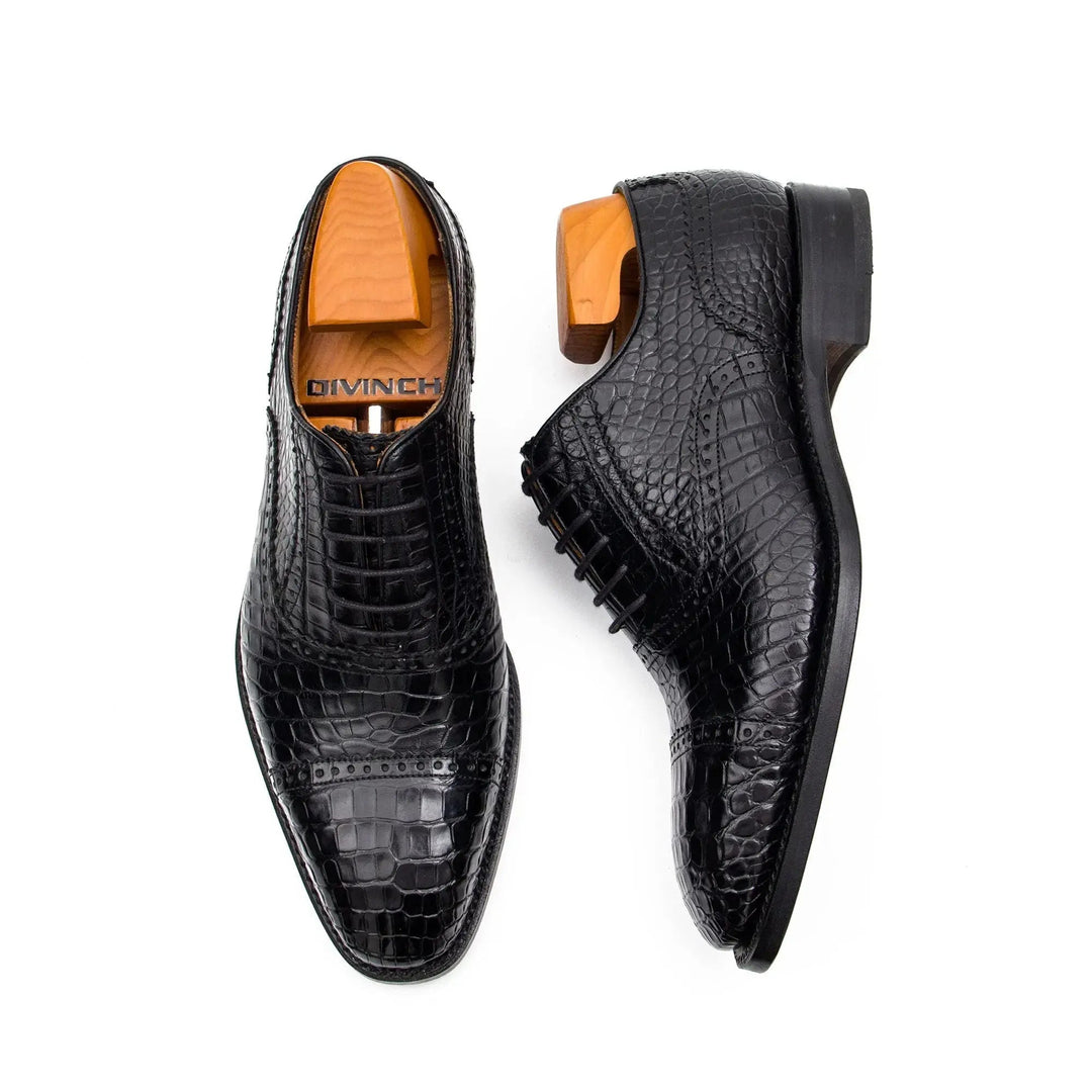 DV DIVINCH men’s shoes, handcrafted leather shoes, calfskin footwear, men’s designer shoes, leather dress shoes, brogue shoes, Derby shoes, Oxford shoes, monk strap shoes, Chelsea boots, lug sole footwear