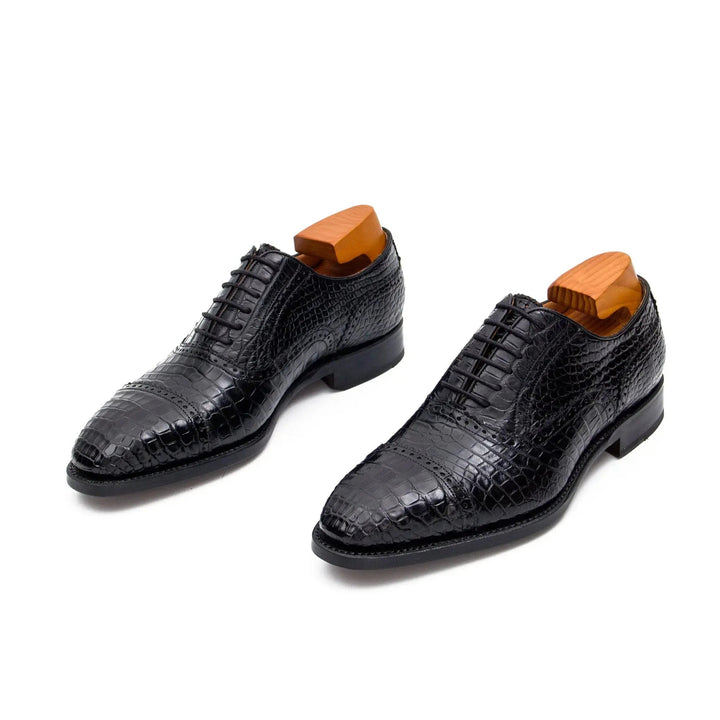 DV DIVINCH men’s shoes, handcrafted leather shoes, calfskin footwear, men’s designer shoes, leather dress shoes, brogue shoes, Derby shoes, Oxford shoes, monk strap shoes, Chelsea boots, lug sole footwear