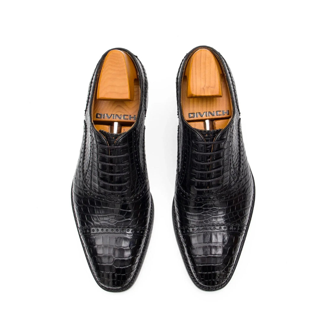 DV DIVINCH men’s shoes, handcrafted leather shoes, calfskin footwear, men’s designer shoes, leather dress shoes, brogue shoes, Derby shoes, Oxford shoes, monk strap shoes, Chelsea boots, lug sole footwear