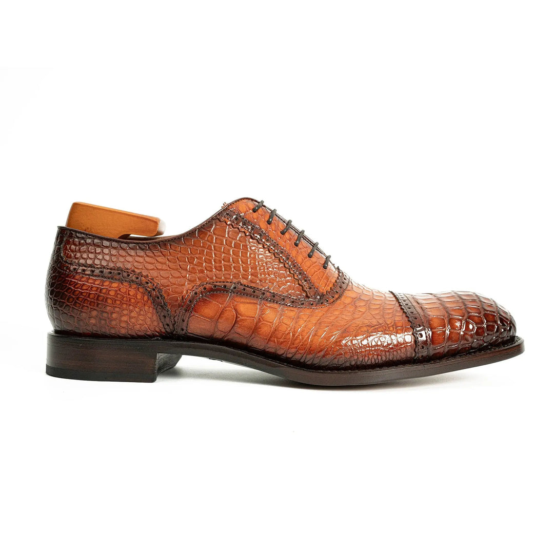 DV DIVINCH men’s shoes, handcrafted leather shoes, calfskin footwear, men’s designer shoes, leather dress shoes, brogue shoes, Derby shoes, Oxford shoes, monk strap shoes, Chelsea boots, lug sole footwear