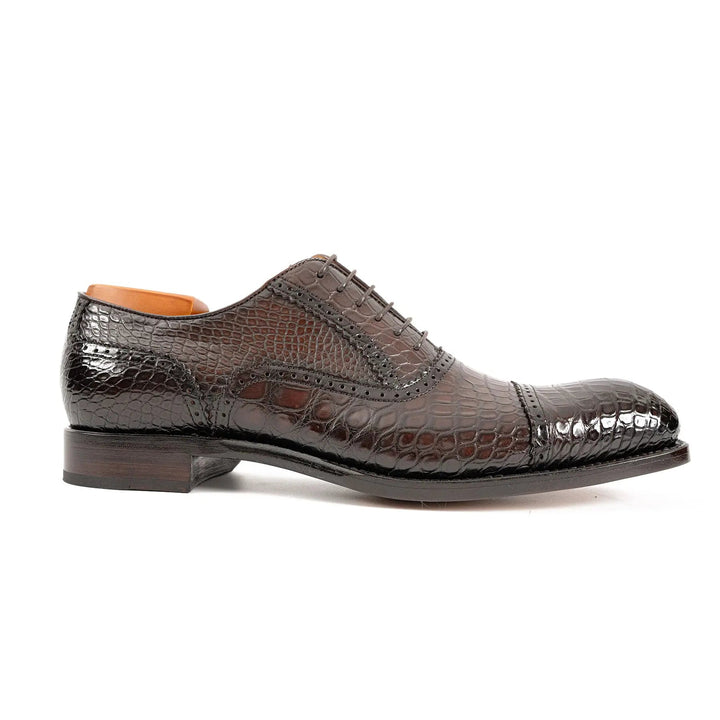 DV DIVINCH men’s shoes, handcrafted leather shoes, calfskin footwear, men’s designer shoes, leather dress shoes, brogue shoes, Derby shoes, Oxford shoes, monk strap shoes, Chelsea boots, lug sole footwear