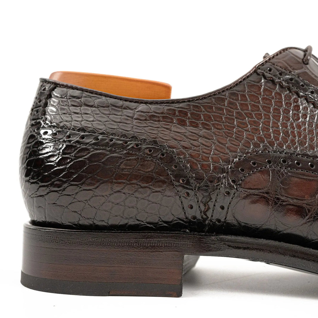DV DIVINCH men’s shoes, handcrafted leather shoes, calfskin footwear, men’s designer shoes, leather dress shoes, brogue shoes, Derby shoes, Oxford shoes, monk strap shoes, Chelsea boots, lug sole footwear