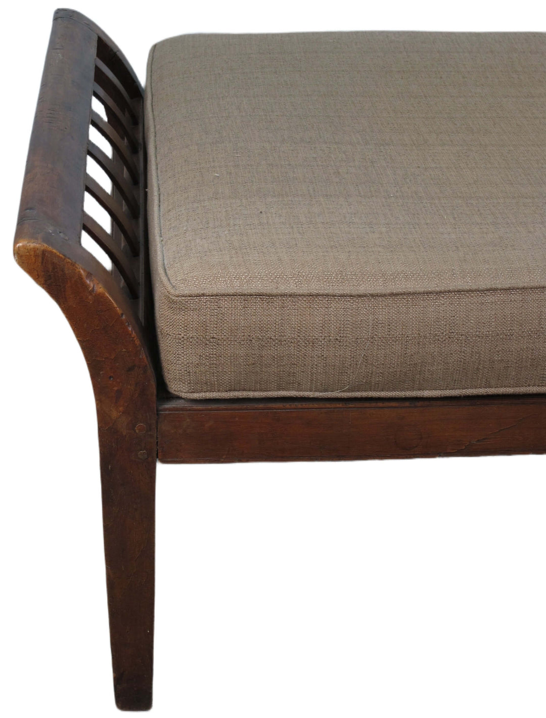 Upholstered Dutch Colonia Daybed