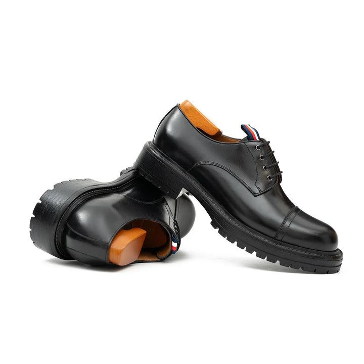 DV DIVINCH men’s shoes, handcrafted leather shoes, calfskin footwear, men’s designer shoes, leather dress shoes, brogue shoes, Derby shoes, Oxford shoes, monk strap shoes, Chelsea boots, lug sole footwear