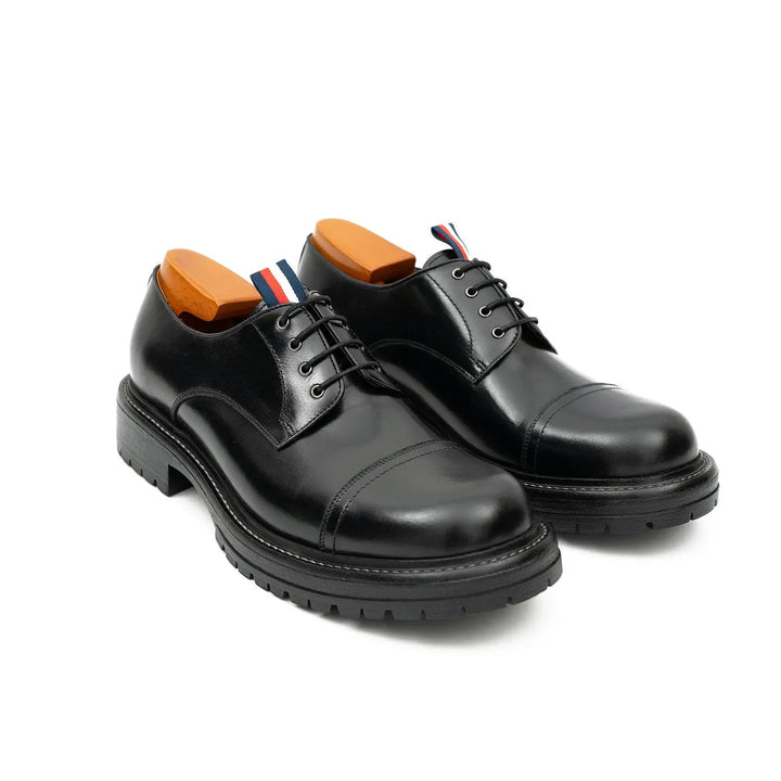 DV DIVINCH men’s shoes, handcrafted leather shoes, calfskin footwear, men’s designer shoes, leather dress shoes, brogue shoes, Derby shoes, Oxford shoes, monk strap shoes, Chelsea boots, lug sole footwear