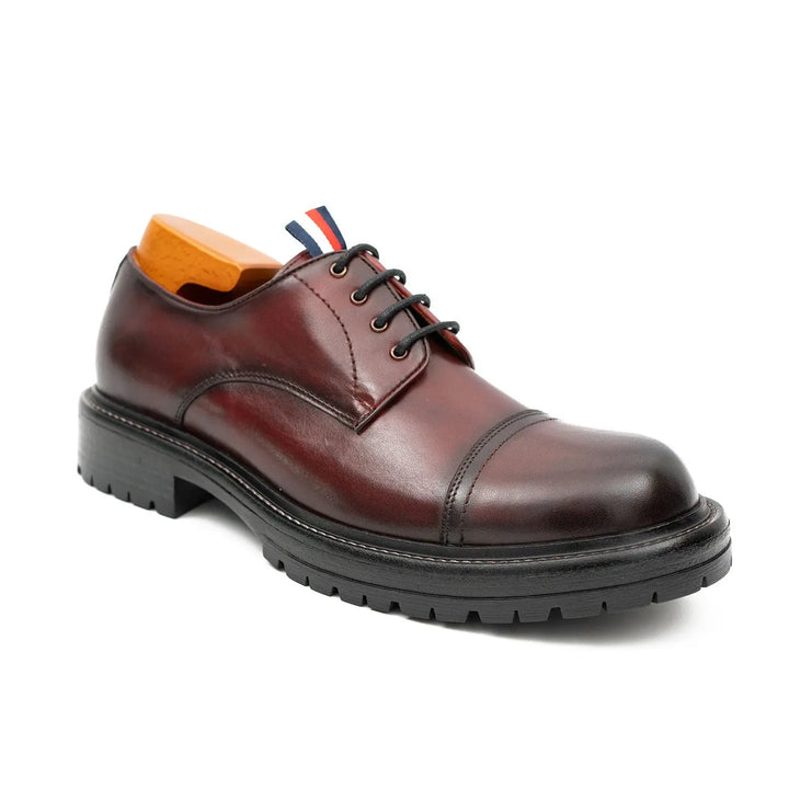 DV DIVINCH men’s shoes, handcrafted leather shoes, calfskin footwear, men’s designer shoes, leather dress shoes, brogue shoes, Derby shoes, Oxford shoes, monk strap shoes, Chelsea boots, lug sole footwear