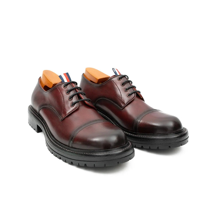 DV DIVINCH men’s shoes, handcrafted leather shoes, calfskin footwear, men’s designer shoes, leather dress shoes, brogue shoes, Derby shoes, Oxford shoes, monk strap shoes, Chelsea boots, lug sole footwear