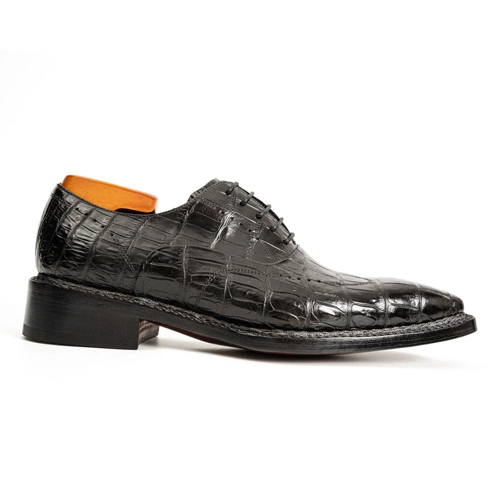 DV DIVINCH men’s shoes, handcrafted leather shoes, calfskin footwear, men’s designer shoes, leather dress shoes, brogue shoes, Derby shoes, Oxford shoes, monk strap shoes, Chelsea boots, lug sole footwear
