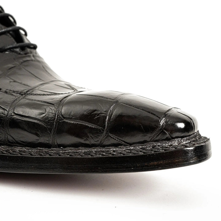 DV DIVINCH men’s shoes, handcrafted leather shoes, calfskin footwear, men’s designer shoes, leather dress shoes, brogue shoes, Derby shoes, Oxford shoes, monk strap shoes, Chelsea boots, lug sole footwear