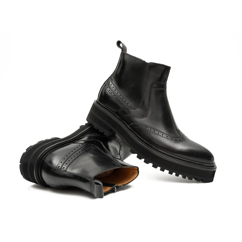 DV DIVINCH men’s shoes, handcrafted leather shoes, calfskin footwear, men’s designer shoes, leather dress shoes, brogue shoes, Derby shoes, Oxford shoes, monk strap shoes, Chelsea boots, lug sole footwear