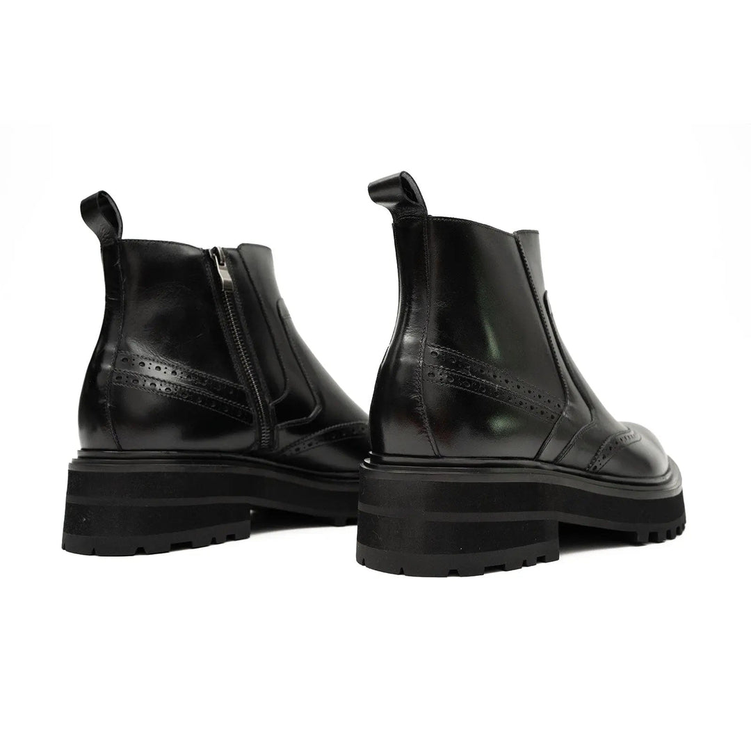 DV DIVINCH men’s shoes, handcrafted leather shoes, calfskin footwear, men’s designer shoes, leather dress shoes, brogue shoes, Derby shoes, Oxford shoes, monk strap shoes, Chelsea boots, lug sole footwear